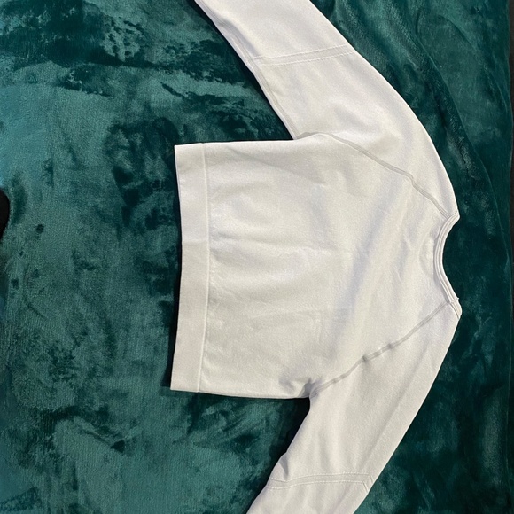 Women's Activewear set - Picture 3 of 5